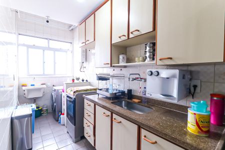 Apartamento à venda com 92m², 3 quartos e 2 vagasCozinha