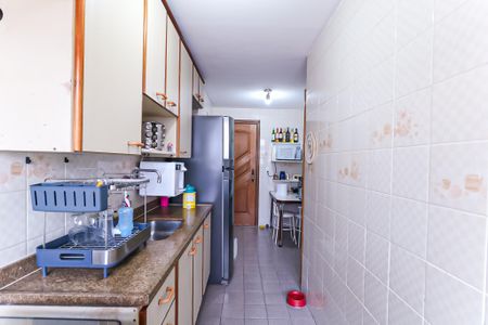Apartamento à venda com 92m², 3 quartos e 2 vagasCozinha