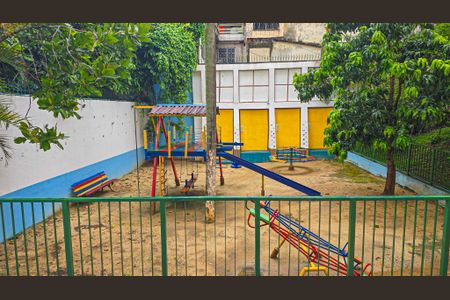 Apartamento à venda com 92m², 3 quartos e 2 vagasÁrea comum - Playground