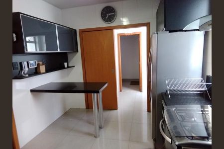 Apartamento para alugar com 3 quartos, 145m² em Buritis, Belo Horizonte