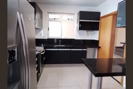 Apartamento para alugar com 3 quartos, 145m² em Buritis, Belo Horizonte