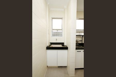 Apartamento para alugar com 70m², 3 quartos e 1 vagaÁrea de Serviço