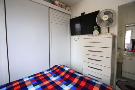 Casa à venda com 72m², 3 quartos e 2 vagasquarto