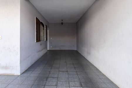 Casa à venda com 300m², 4 quartos e 6 vagasGaragem