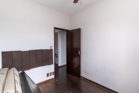 Casa à venda com 300m², 4 quartos e 6 vagasQuarto 2