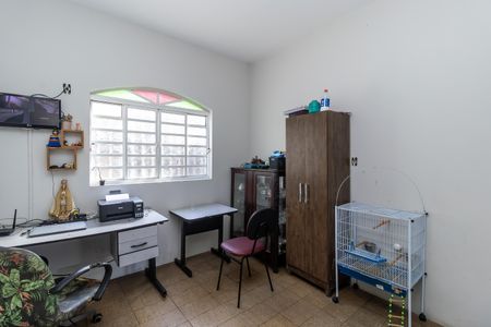 Casa à venda com 300m², 4 quartos e 6 vagasEscritório