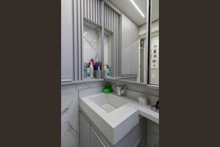 Apartamento à venda com 48m², 2 quartos e 1 vaga Apartamento à venda com 48m², 2 quartos e 1 vagaBanheiro