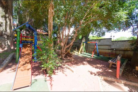 Apartamento à venda com 48m², 2 quartos e 1 vaga Apartamento à venda com 48m², 2 quartos e 1 vagaÁrea Comum - Playground