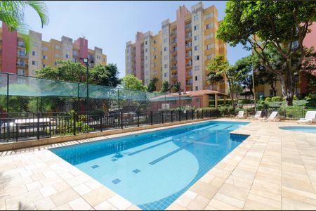 Apartamento à venda com 48m², 2 quartos e 1 vaga Apartamento à venda com 48m², 2 quartos e 1 vagaÁrea Comum - Piscina