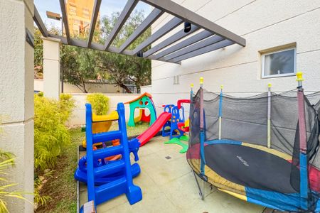 Apartamento à venda com 61m², 2 quartos e 1 vaga Apartamento à venda com 61m², 2 quartos e 1 vagaPlayground