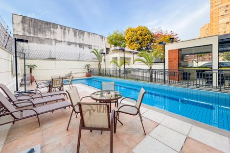 Apartamento à venda com 61m², 2 quartos e 1 vaga Apartamento à venda com 61m², 2 quartos e 1 vagaPiscina