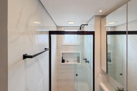 Apartamento à venda com 61m², 2 quartos e 1 vaga Apartamento à venda com 61m², 2 quartos e 1 vagaBanheiro da Suíte