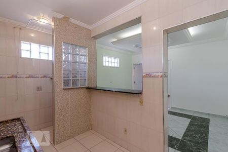 Casa de condomínio à venda com 234m², 5 quartos e 3 vagas