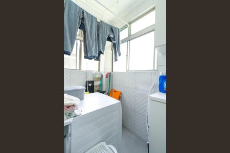 Apartamento à venda com 75m², 3 quartos e 1 vagaÁrea de Serviço