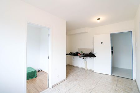 Sala / Cozinha de apartamento para alugar com 2 quartos, 35m² em Santo Amaro, São Paulo