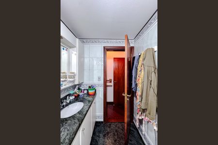Apartamento à venda com 129m², 4 quartos e 4 vagas Apartamento à venda com 129m², 4 quartos e 4 vagasBanheiro da Suíte