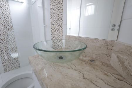 Apartamento à venda com 100m², 2 quartos e 1 vaga Apartamento à venda com 100m², 2 quartos e 1 vagaBanheiro Suíte