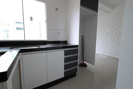 Apartamento à venda com 100m², 2 quartos e 1 vaga Apartamento à venda com 100m², 2 quartos e 1 vagaCozinha