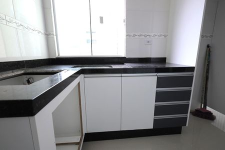 Apartamento à venda com 100m², 2 quartos e 1 vaga Apartamento à venda com 100m², 2 quartos e 1 vagaCozinha