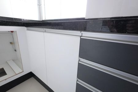 Apartamento à venda com 100m², 2 quartos e 1 vaga Apartamento à venda com 100m², 2 quartos e 1 vagaCozinha