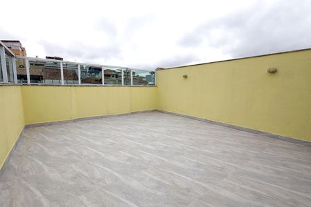 Apartamento à venda com 100m², 2 quartos e 1 vaga Apartamento à venda com 100m², 2 quartos e 1 vagaCobertura