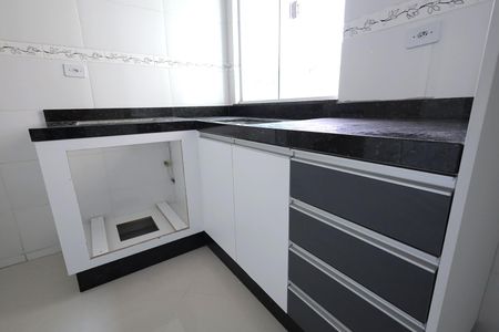 Apartamento à venda com 100m², 2 quartos e 1 vaga Apartamento à venda com 100m², 2 quartos e 1 vagaCozinha