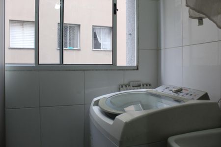 Apartamento para alugar com 40m², 2 quartos e 1 vaga Apartamento para alugar com 40m², 2 quartos e 1 vagaCozinha e Área de Serviço