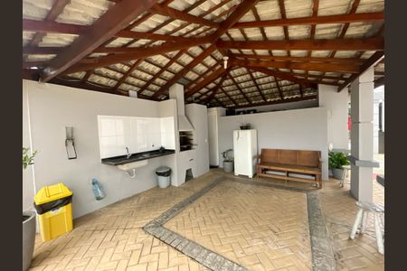 Apartamento para alugar com 40m², 2 quartos e 1 vaga Apartamento para alugar com 40m², 2 quartos e 1 vagaÁrea comum - Churrasqueira