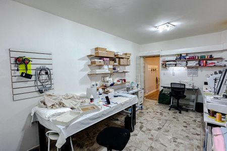 Casa à venda com 80m², 3 quartos e sem vaga Casa à venda com 80m², 3 quartos e sem vagaCozinha