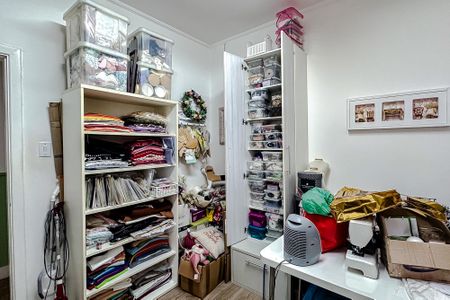 Casa à venda com 80m², 3 quartos e sem vaga Casa à venda com 80m², 3 quartos e sem vagaQuarto 2