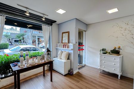 Casa à venda com 80m², 3 quartos e sem vaga Casa à venda com 80m², 3 quartos e sem vagaSala