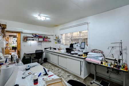 Casa à venda com 80m², 3 quartos e sem vaga Casa à venda com 80m², 3 quartos e sem vagaCozinha