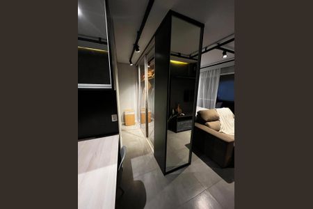 Closet de apartamento para alugar com 1 quarto, 40m² em Bela Vista, São Paulo