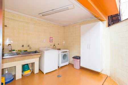 Casa para alugar com 333m², 4 quartos e 3 vagasÁrea de Serviço