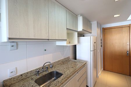 Apartamento à venda com 66m², 2 quartos e 1 vagaCozinha 