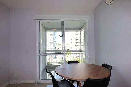 Apartamento à venda com 66m², 2 quartos e 1 vagaJanela da Sala