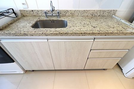 Apartamento à venda com 66m², 2 quartos e 1 vagaCozinha 