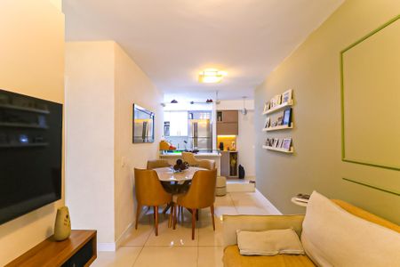 Apartamento para alugar com 65m², 3 quartos e 1 vaga Apartamento para alugar com 65m², 3 quartos e 1 vagaSala