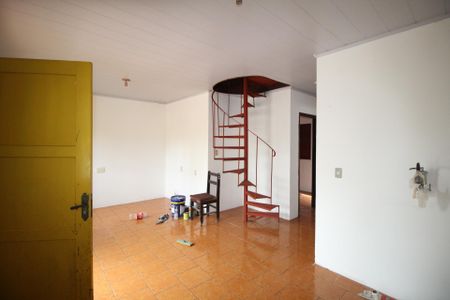 Sala de casa de condomínio à venda com 3 quartos, 100m² em Jardim Carvalho, Porto Alegre