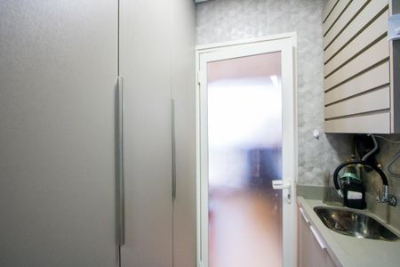 Casa à venda com 82m², 3 quartos e 2 vagasÁrea de serviço