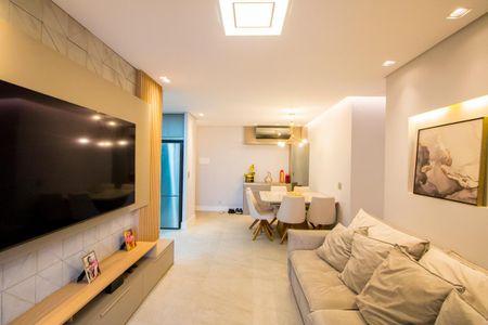 Casa à venda com 82m², 3 quartos e 2 vagasSala