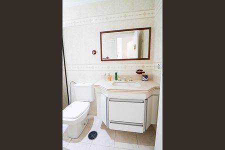 Apartamento à venda com 170m², 3 quartos e 3 vagasBanheiro da Suíte 2