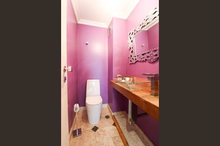 Apartamento à venda com 170m², 3 quartos e 3 vagasLavabo