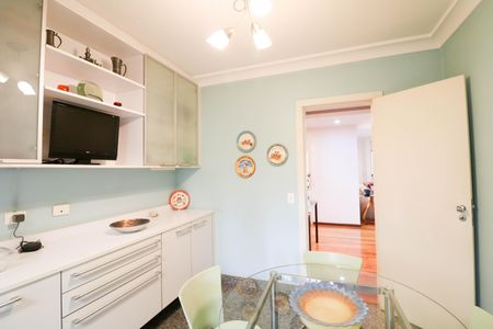 Apartamento à venda com 170m², 3 quartos e 3 vagasCopa