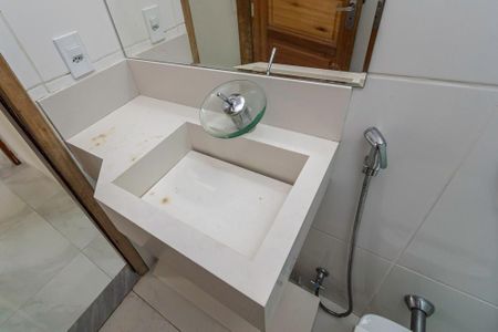 Apartamento para alugar com 55m², 1 quarto e 1 vaga Apartamento para alugar com 55m², 1 quarto e 1 vagaBanheiro