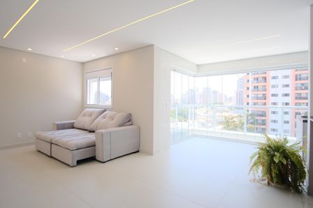 Apartamento para alugar com 81m², 2 quartos e 2 vagasSala