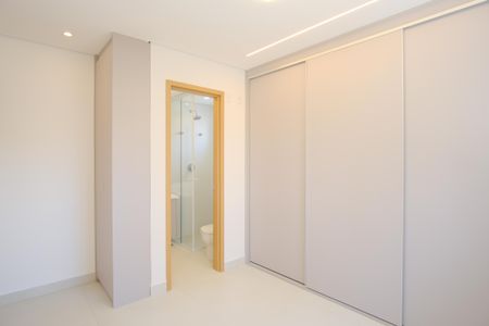 Apartamento para alugar com 81m², 2 quartos e 2 vagasSuíte 2