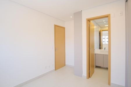 Apartamento para alugar com 81m², 2 quartos e 2 vagasSuíte 2