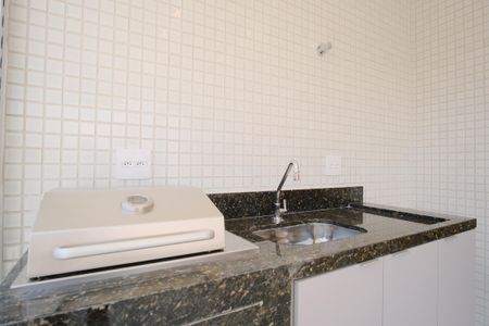 Apartamento para alugar com 81m², 2 quartos e 2 vagasVaranda