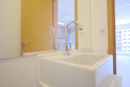 Apartamento para alugar com 81m², 2 quartos e 2 vagasLavabo